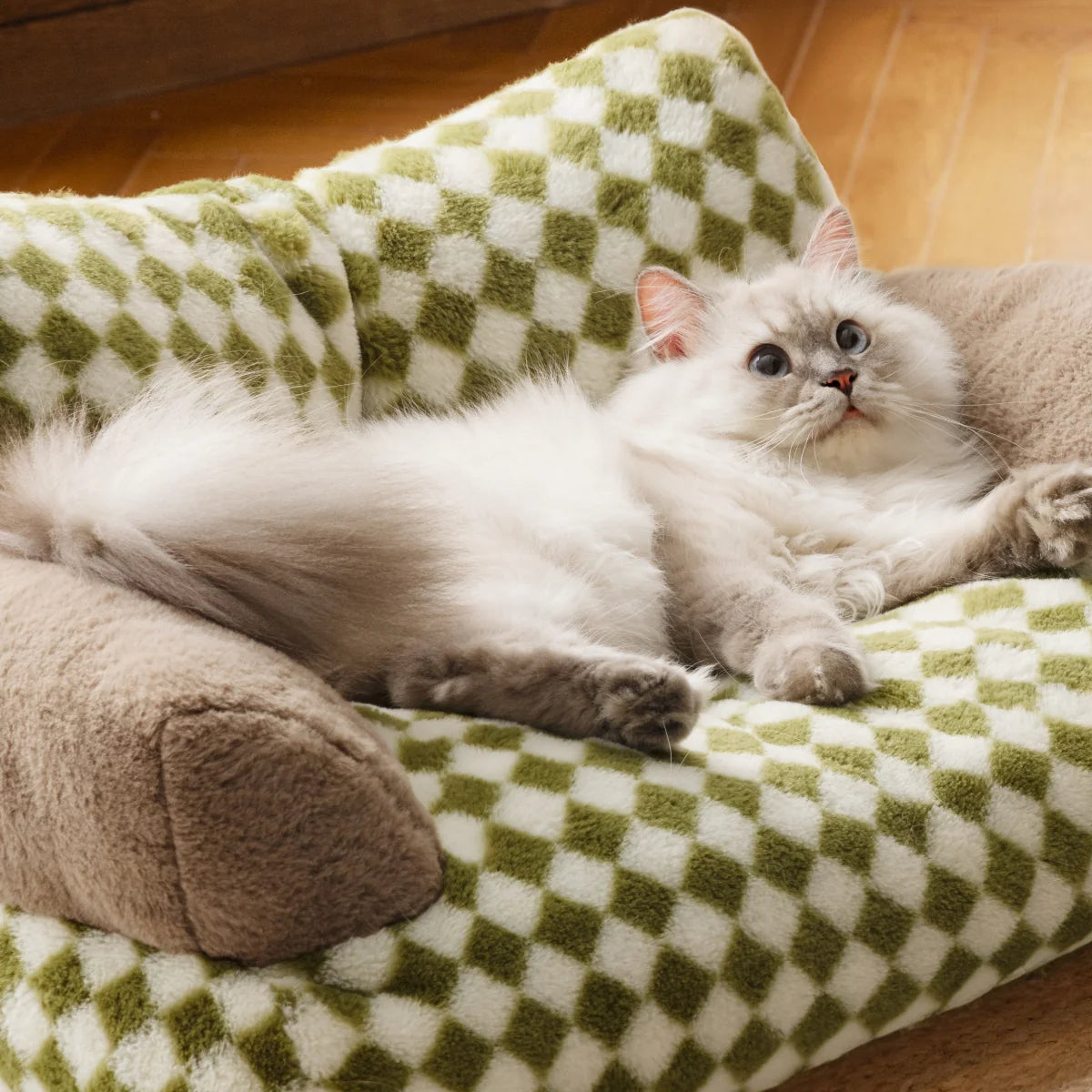 Ravinu Diamond Cat & Dog Sofa™