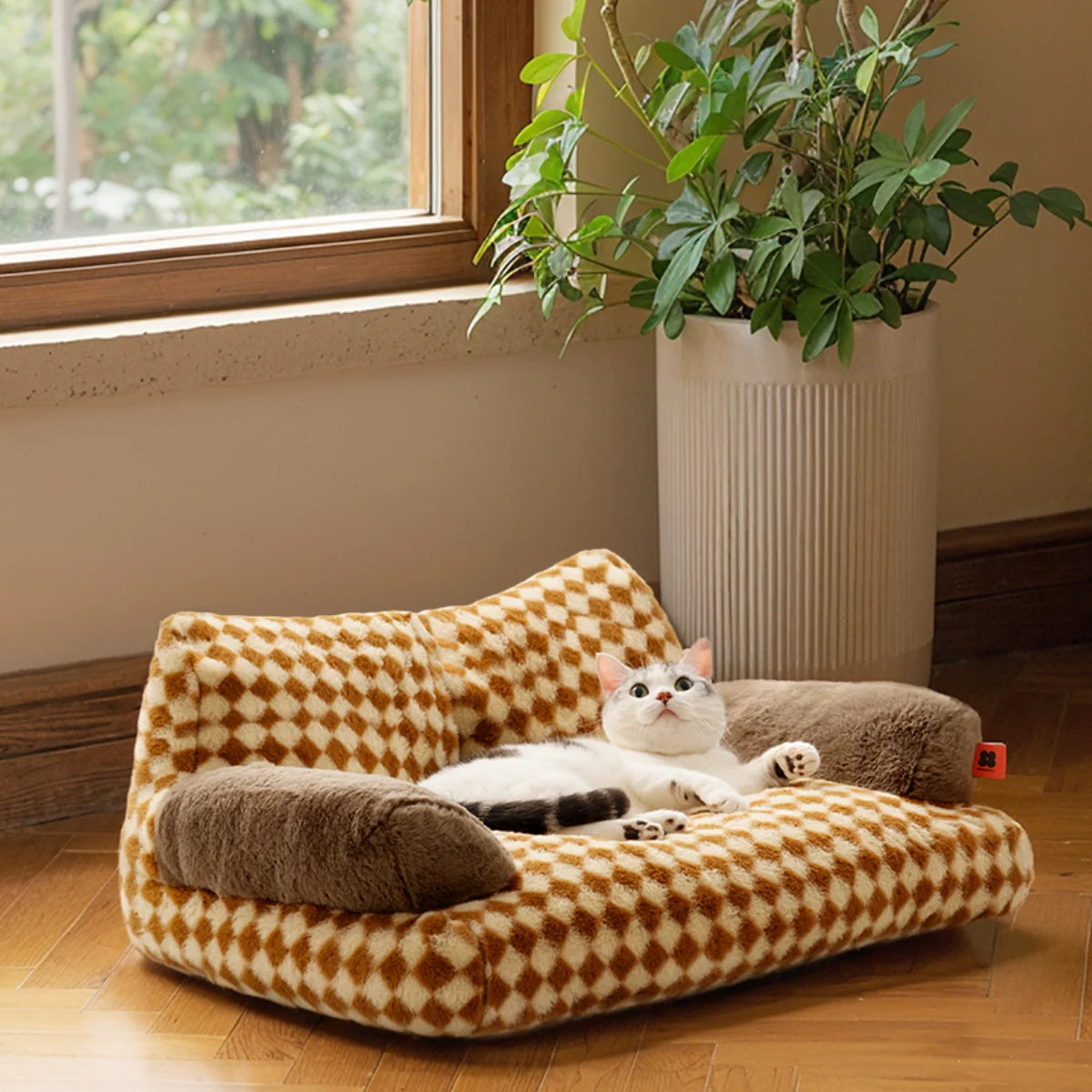 Ravinu Diamond Cat & Dog Sofa™